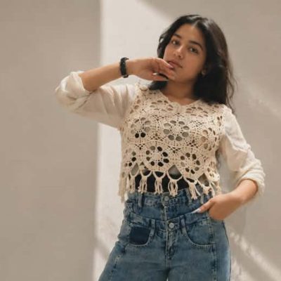 Boho-chic creamy blouse